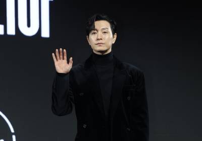 [포토] 정성일, 예술인 코트핏