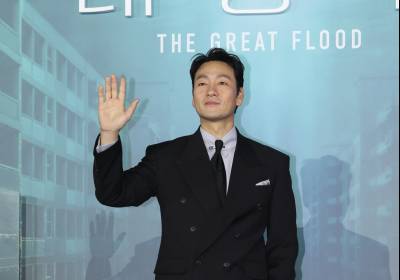 [포토] 박해수, 멋진 손인사