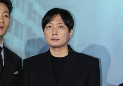 [포토] 새신랑 '김병우 감독'의 자신감 넘치는 포토타임