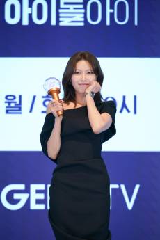 ‘아이돌아이’ 최수영, 첫 변호사 도전…소녀시대 멤버가 그리는 ‘팬심’ [IS신작]