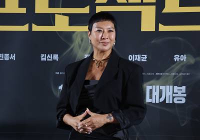 [포토] 정영주, 카리스마 넘치는 패션