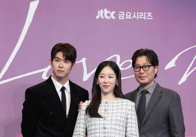 [포토] 이시우-유재명-서현진, '러브 미' 가족사진