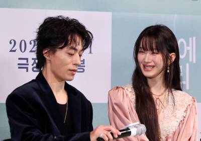 [포토] 구교환-문가영, 서로에게 칭찬 해주세요