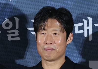 [포토] 유해진, 하트 받으세요