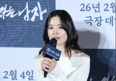 [포토] 인사말 하는 전미도