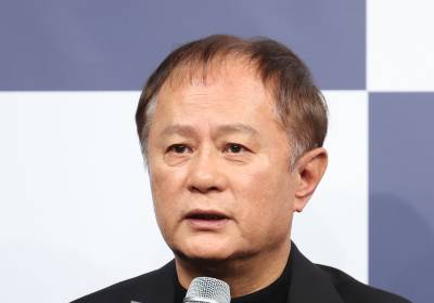 [포토] 인사말 하는 송승환