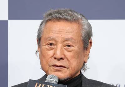 [포토] 인사말 하는 박근형