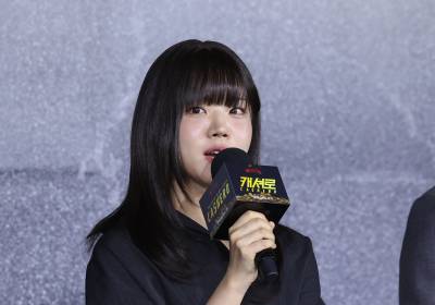 [포토] 인사말 하는 김향기