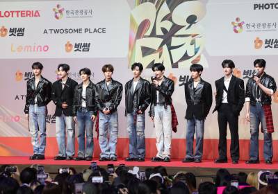 [포토] 제로베이스원, 팬들을 향한 인사