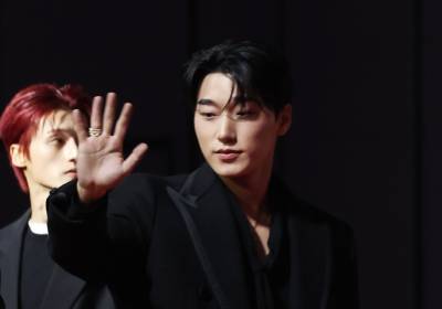 [포토] 에이티즈 산, 멋진 손인사