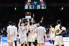 '2차 연장 혈투 끝에 웃었다' 선두 LG, 4연승 질주…KCC 8연승 좌절