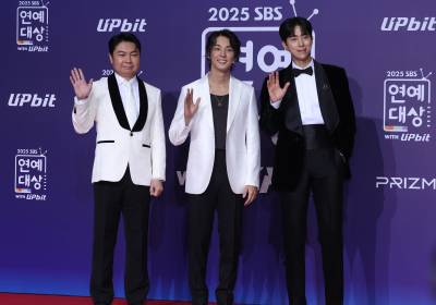 [포토] 미운 우리 세끼 팀, 멋진 슈트핏