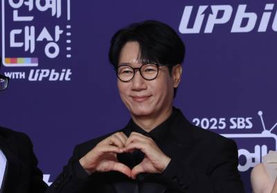 [포토] 지석진, 대상 후보의 하트