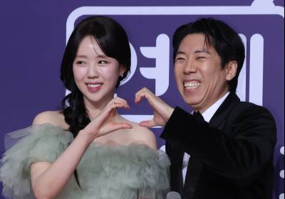 [포토] 지예은-양세찬, 베스트커플상 기대해 볼게요