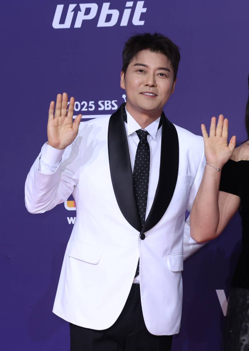 전현무 측, ‘운명전쟁49’ 비속어 논란 사과…“고인·유가족께 죄송” [공식]