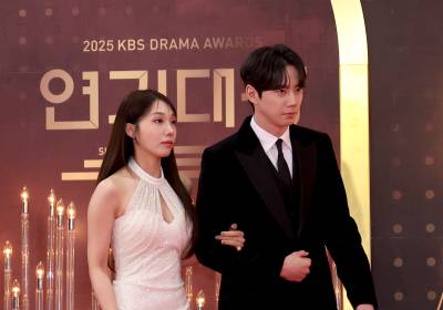 [포토]정은지 이준영, 우아한 커플 입장