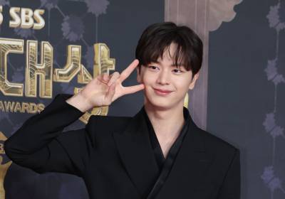 [포토] 육성재, 귀엽게 브이