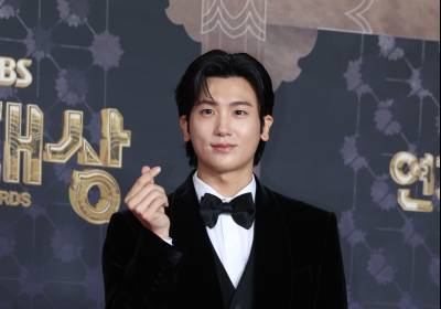 [포토] 박형식, 멋진 손가락 하트