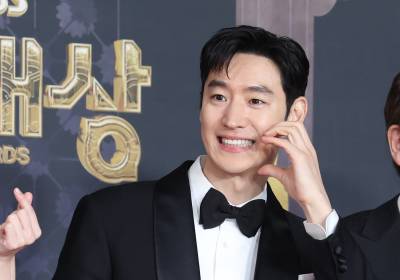 [포토] 이제훈, 사랑스러운 볼하트