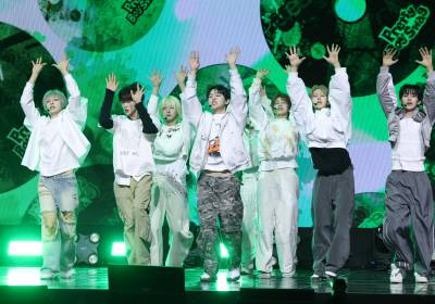 [포토] 아이덴티티, 손 들어~