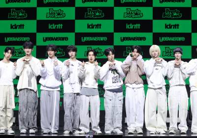 [포토] 아이덴티티, 두 유닛의 합체