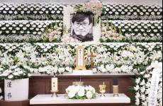 故 안성기에 금관문화훈장 추서…“세대 아우른 국민배우”