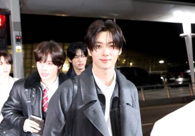 [포토]투어스 영재, 프렌치코트 입은 얼굴영재