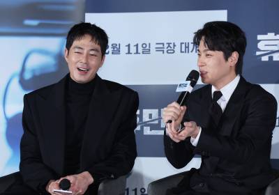 [포토] 박정민, '류승완 감독님 합기도 기술 계속 걸어'