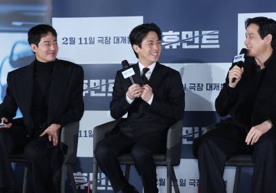 [포토] 화기애애한 '휴민트' 삼총사