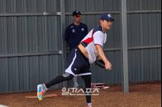 "선발은 류현진, 불펜은 노경은" 13년 만에 태극마크, 임창용의 40세 9개월 2일 넘는다 [IS 피플]