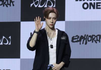 [포토] 알파드라이브원 아르노, 다쳐도 포토타임은 꼭 해야죠!