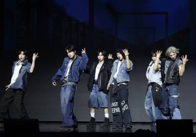 [포토] 알파드라이브원, 어두운 무대에서도 빛이 나