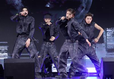 [포토] 롱샷, 상남자 분위기의 무대