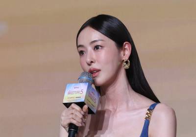 [포토] 인사말 하는 이다희