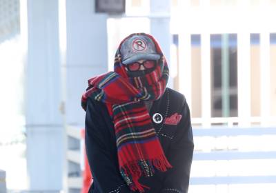 [포토] 냉동고 추위에 꽁꽁 싸맨 지드래곤