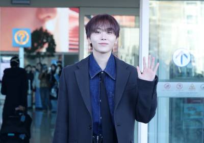 [포토] 세븐틴 승관, 무해한 손인사