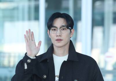 [포토] 노상현, 카리스마 가득한 손인사