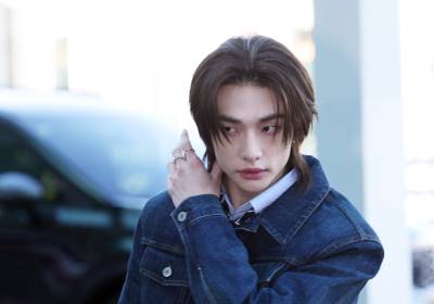 [포토] 스트레이 키즈 현진, 냉동고 추위 대한에도 패션 포기 못해