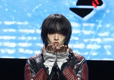 [포토] 에이엠피 김신, 뽀뽀 쪽