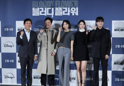 [포토] '블러디 플라워', 주역들의 힘찬 화이팅