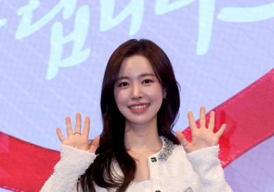 [포토]진세연, 두 손 가득 환한 미소