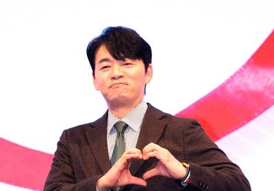 [포토]김승수, 가짜뉴스는 잊고 사랑해주세요