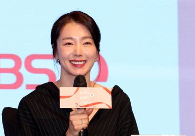 [포토]작품 소개하는 소이현