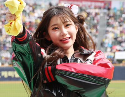 ‘이럴 수가’ KBO 치어리더 대만 활동 겸업 막히나…현지에서도 ‘촉각’