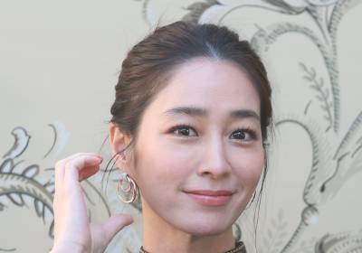 [포토] 이민정, 볼하트도 우아하게~