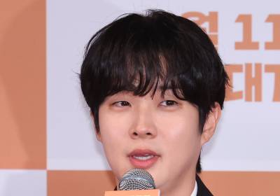 [포토] 인사말 하는 최우식