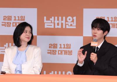 [포토] 장혜진-최우식, '기생충' 이어 '넘버원'에서도 엄마와 아들