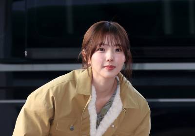 [포토]채수빈, 호기심 발동!