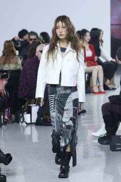 “故 최진실 유전 확실”…최준희, 패션위크 ‘모델’ 눈도장 쾅 [IS하이컷]