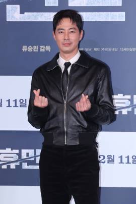 조인성 다음 조인성…韓 영화계가 사랑해 